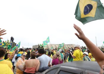 Moraes vota para condenar acusado de liderar acampamento golpista