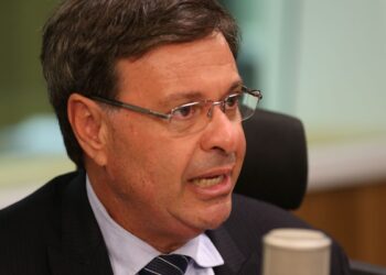 Ex-ministro Gilson Machado é preso pela PF