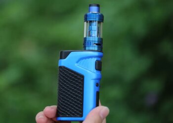 Caminhos da Reportagem mostra aumento do uso de cigarros eletrônicos