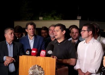 Após reunião com Haddad, Davi defende revisão de isenções tributárias — Senado Notícias