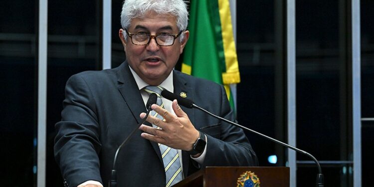 Astronauta Marcos Pontes critica reforma tributária — Senado Notícias
