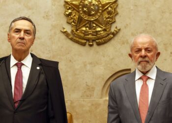 Lula recebe ministros do STF em jantar após sanção dos EUA