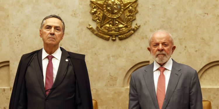 Lula recebe ministros do STF em jantar após sanção dos EUA