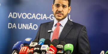 AGU: Congresso viola separação entre Poderes ao derrubar alta do IOF