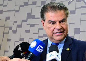 Senadores vão aos EUA tentar impedir ‘tarifaço’ — Senado Notícias