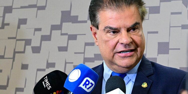 Senadores vão aos EUA tentar impedir ‘tarifaço’ — Senado Notícias