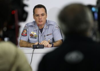 Operação em Paraisópolis acaba com dois mortos e dois policiais presos