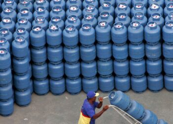 Governo garantirá gás de cozinha gratuito para 17 milhões de famílias