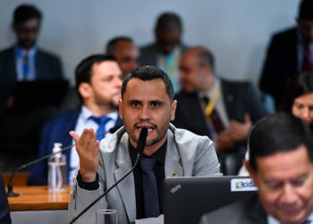 Sancionada homenagem a José Pereira da Silva em viaduto em Pouso Alegre — Senado Notícias