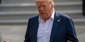 Trump diz que deve falar com Lula, mas “não agora”
