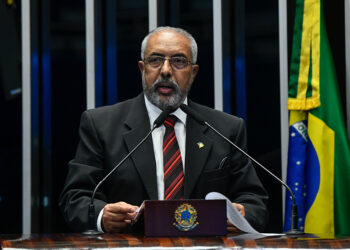 Paim questiona críticas ao IOF diante do aumento do número de deputados — Senado Notícias