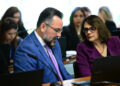 Projeto isenta do Imposto de Renda aposentadas com doença pulmonar rara — Senado Notícias