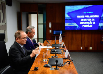 Senado instala Frente Parlamentar em Defesa do Petróleo na Margem Equatorial — Senado Notícias