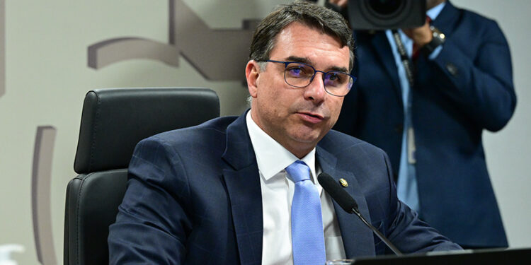 CSP aprova projeto que trata do bloqueio de vias com objetivos criminosos — Senado Notícias