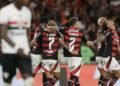 Flamengo vence São Paulo por 2 a 0 no retorno do Brasileiro