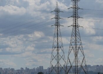 Nova MP tenta evitar alta na conta de luz após derrubada de vetos