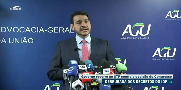 Senadores repercutem ação no STF para reverter a anulação de decretos do IOF — Senado Notícias