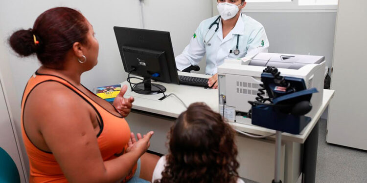 Projeto assegura a médicos inviolabilidade de consultórios, arquivos e comunicações — Senado Notícias