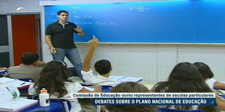 Escolas particulares apresentam sugestões ao Plano Nacional de Educação — Senado Notícias