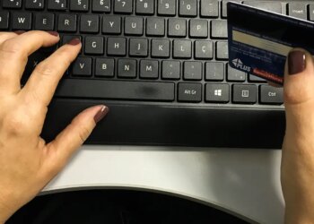 Associação pede inclusão de sites dos EUA em lista de pirataria