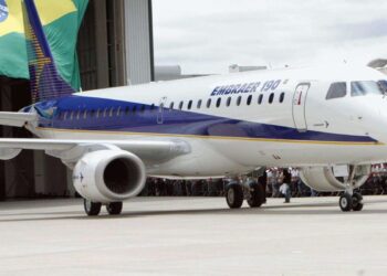 Tarifaço de Trump deixa de fora aeronaves, minérios e suco de laranja