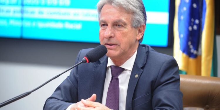 Comissão aprova inclusão de questões de gênero, raça e etnia na política urbana – Notícias