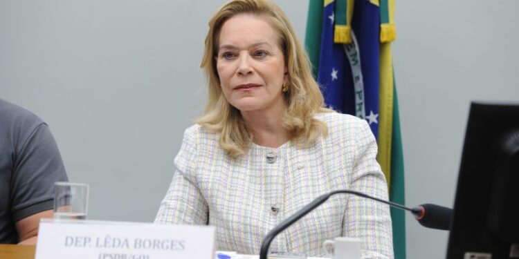 Comissão aprova vaga em estacionamento para gestante e pessoa com criança de até dois anos – Notícias