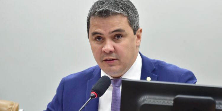 Comissão de Constituição e Justiça aprova tratamento isonômico a religiões em políticas de apoio ao turismo