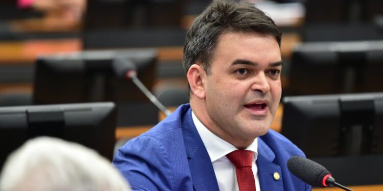 CCJ aprova uso de arbitragem por condomínio para solucionar conflitos entre vizinhos – Notícias