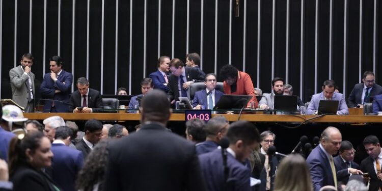 Câmara aprova em 2º turno PEC que altera regras para pagamento de precatórios – Notícias