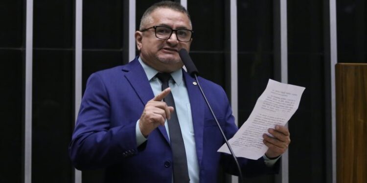 Comissão aprova criação de cartão material escolar para estudantes da rede municipal – Notícias