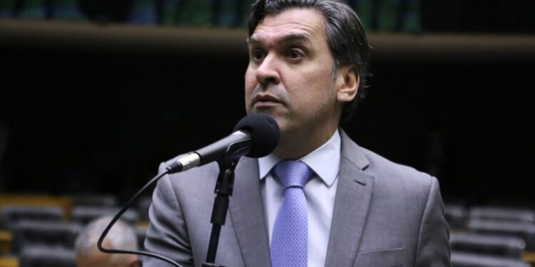 Câmara aprova projeto que atribui à Caixa assumir indenizações de seguros antigos de habitação – Notícias