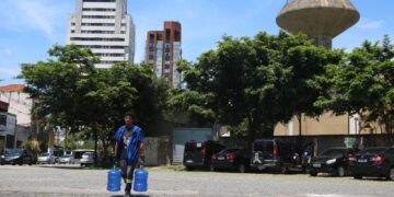 Após privatização, Sabesp registra mais receita, demissão e vazamentos Agência Brasil