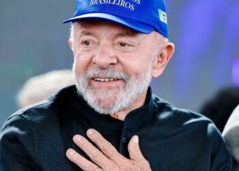 Lula critica jornada 6×1 e defende escala de trabalho “mais flexível”