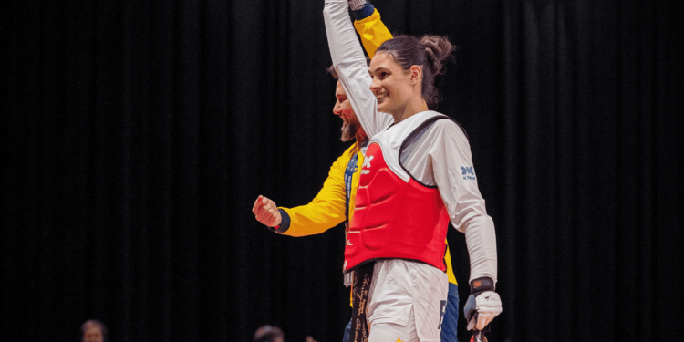 Jogos Mundiais Universitários: Maria Clara Pacheco é ouro no taekwondo