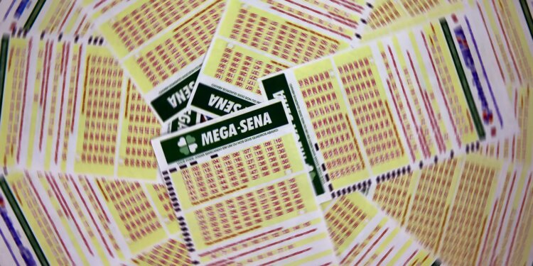 Mega-Sena acumula novamente e prêmio vai para R$ 38 milhões