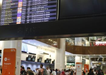 Voa Brasil completa um ano com 45 mil reservas para aposentados