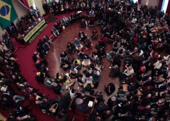 Ato na USP defende soberania nacional diante de tarifaço de Trump