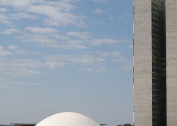 Senado aprova PEC que define educação como vetor de progresso do país