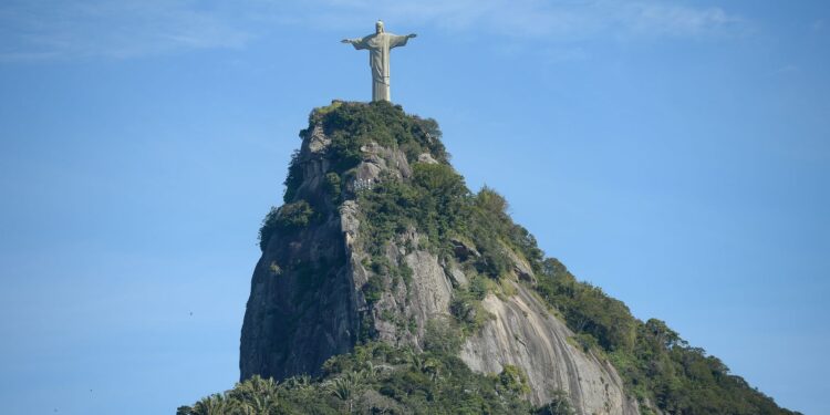 Justiça decide que área do Corcovado onde fica Cristo é da União