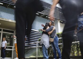 Mulheres representam 60% das inscrições no Enem 2025