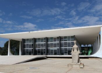 STF fará defesa de Moraes em sessão de retorno do recesso