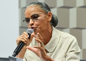 Marina Silva participa de audiência na CMA — Senado Notícias