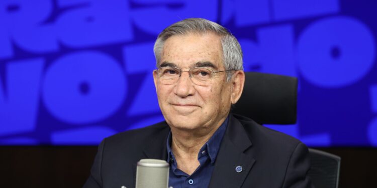 Governo trabalha para qualificar economia solidária, diz secretário