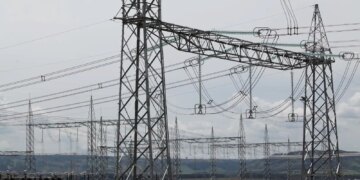 Hitachi anuncia nova fábrica visando data centers e energia renovável