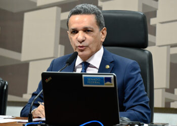 CAE vota na terça abatimento no Fies e incentivos para contratação de aprendizes — Senado Notícias