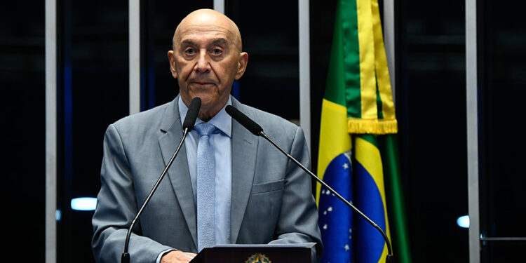 Confúcio destaca anúncio de R$ 1,5 bi em investimentos federais para Rondônia — Senado Notícias