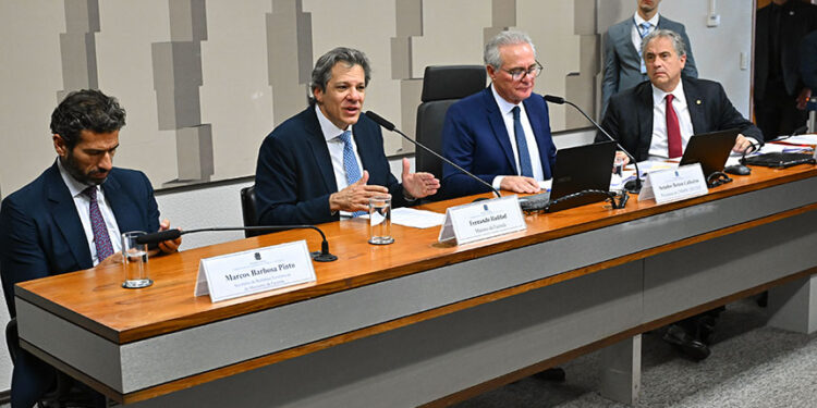 No Congresso, Haddad defende ajustes tributários para setor financeiro — Senado Notícias