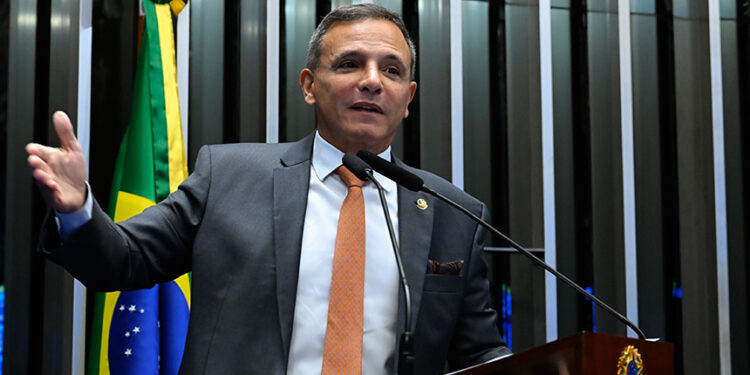 Marcio Bittar cobra explicações sobre entrada de avião russo no Brasil — Senado Notícias