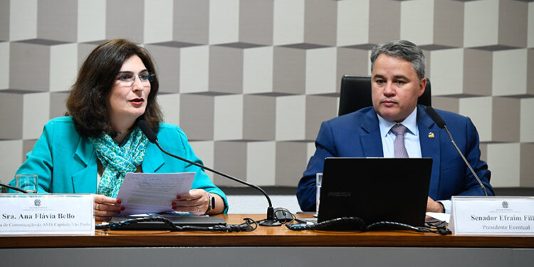 Combate à violência escolar é desafio a ser enfrentado por todos, aponta debate — Senado Notícias